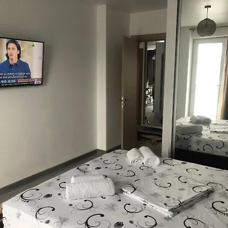 Evy Apartament N10 By Alezzi