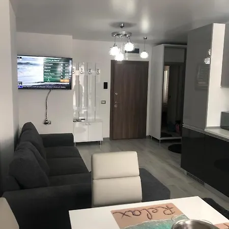 Apartment Evy Apartament N10 By Alezzi